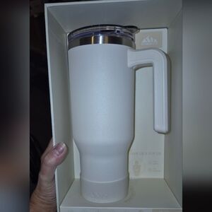 White 40 oz, 100% Stainless Steel, Double Walled, Hydropeak Tumbler W/Flip Lid